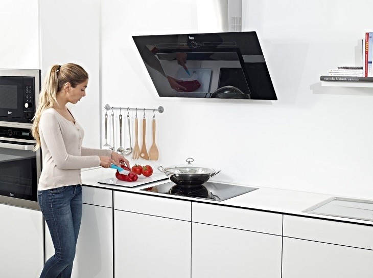CẦN LƯU Ý GÌ KHI SỬ DỤNG MÁY HÚT MÙI